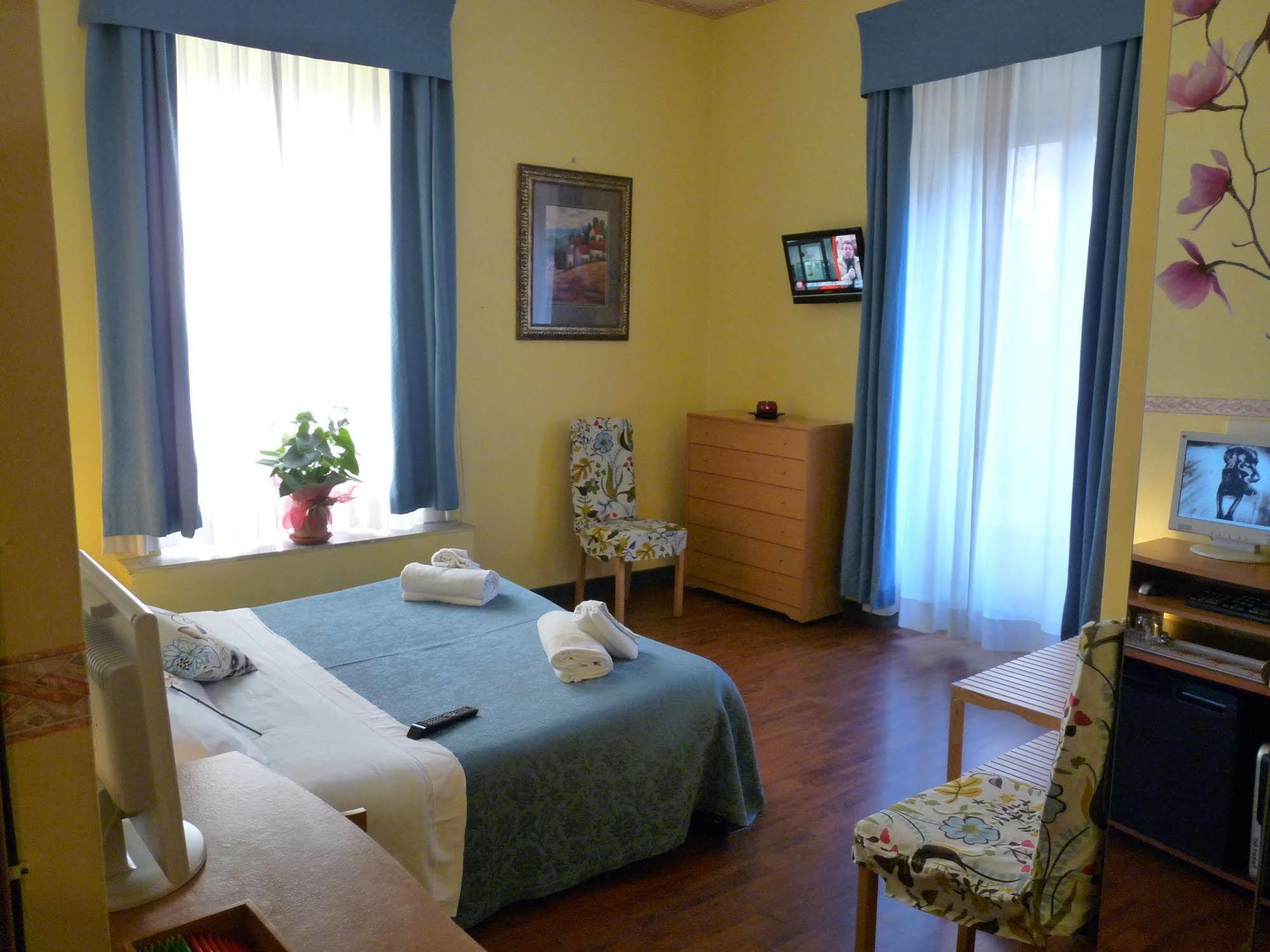 Pensión Daplace - Arena House 2*